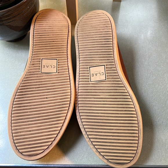 Clae leather sneakers like new - Picture 6 of 7